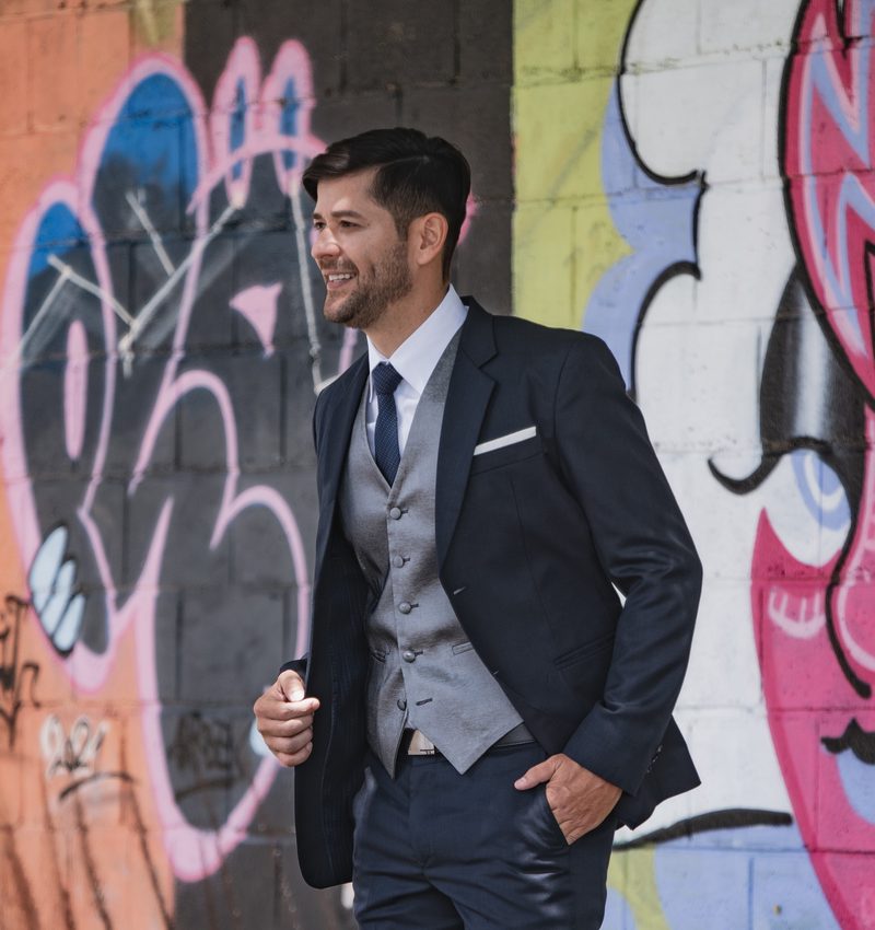 Traje clásico de caballero